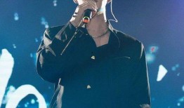 王栎鑫演唱会爆料视频在线观看,独家爆料视频在线观看